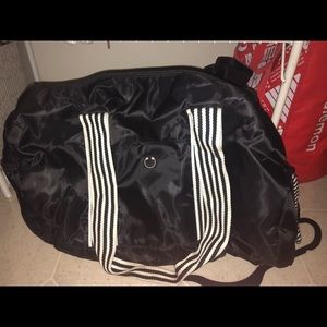 DSW small duffle bag